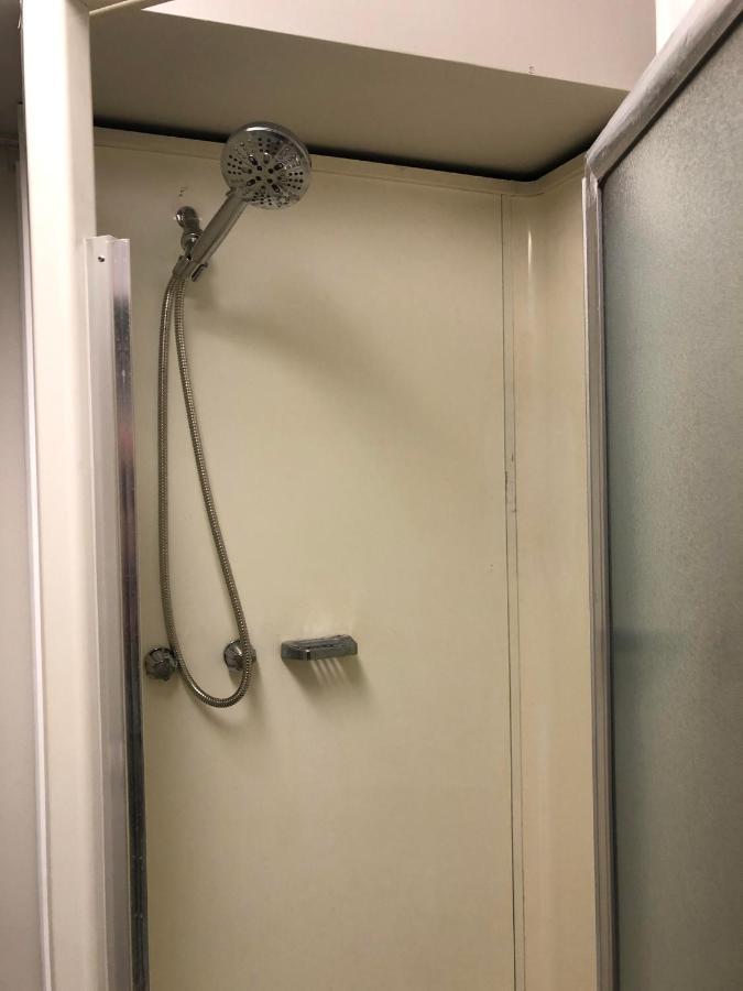 Cozy Guest Home Close To Downtown Vancouver Sights & Subway Station エクステリア 写真